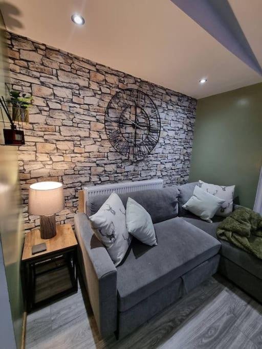 Cosy Hideaway Lodge In Glan Gwna Caeathro Екстер'єр фото
